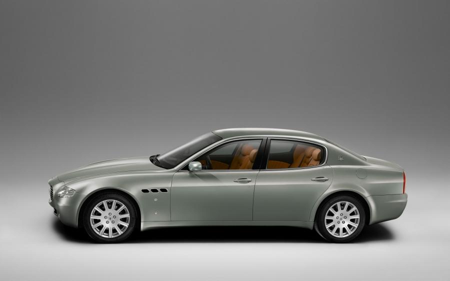  Maserati Quattroporte 2004 года  (фото 3 из 67)